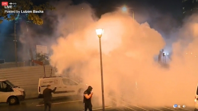 Kriminale/ Rama mbyt me gaz helmues protestuesit