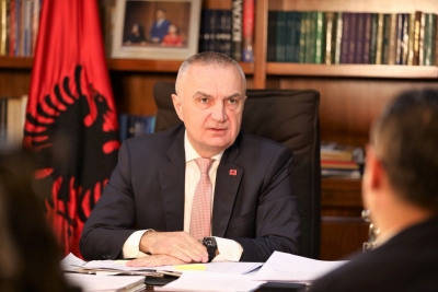Analisti Rakipllari: Nuk ka asnjë shkelje Kushtetute nga Presidenti Meta