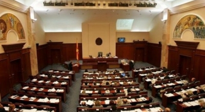 Në parlamentin maqedonas rikthehet ligji për emrin pas refuzimit të Ivanovit