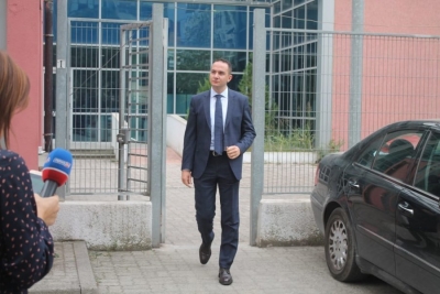 &#039;Anti-KÇK show, populli e ha&#039;/ Paralajmërimi i Salianjit: Prova të tjera për gjyqtarin që u shërben bandave