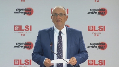 Vasili: Shëndeti i shqiptarëve, një shesh ku qeveria gatuan përsheshin. Kolapsi i sistemit po përvijohet qartë