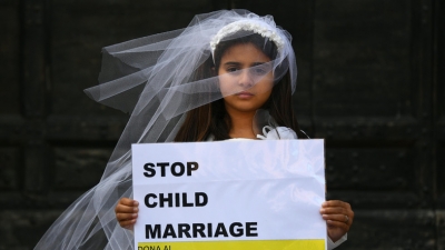 11-vjeçarja martohet me 41-vjeçarin, zemërim te njerëzit