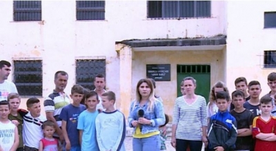 500 nxënës shqiptarë rrezikojnë jetën, shteti bën sehir