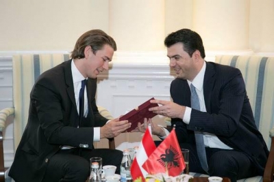 “Aleat dhe model për politikën shqiptare”, Basha uron Kurz për fitoren në zgjedhjet në Austri