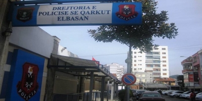 Dy të vdekur në Elbasan/70-vjeçari priste ne radhë në bankë, një tjetër gjendet i vetëvarur