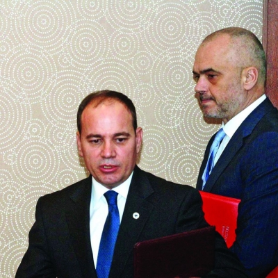 Bujar Nishani padit Edi Ramën