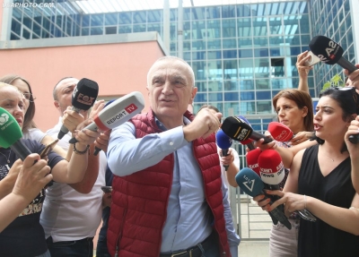 Meta-prokurorëve: Këtu në vendin tim do vini dhe ju, më keni arrestuar me urdhër të Ramës