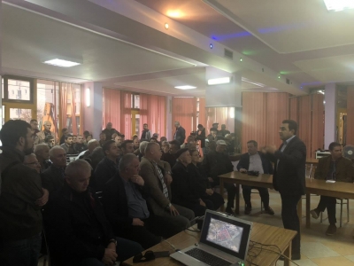 Kryebashkiaku i Pogradecit, Kapri, dëgjesë me banorët e lagjes 1: Mbajtëm premtimin për rrugën