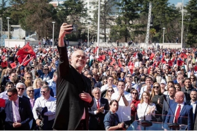 Berisha: Qendrimi i Edvinit në Kongres është thirrje për të shporrur sa më parë kalbesirën