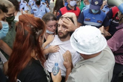 Tensione në protestën e naftëtarëve,humb ndjenjat një protestues