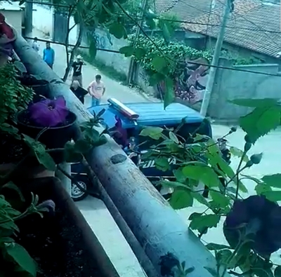 Gruaja hidhet nga ballkoni në Kombinat, policia fsheh ngjarjen