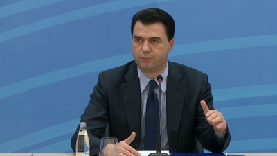 Koronavirusi/Basha: Mjekët të pajisen urgjentisht me mjete, duhet të akordoheshin më shumë fonde