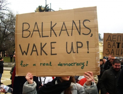 &quot;I gjithë Ballkani kundër arrogancës, propagandës e korrupsionit&quot;