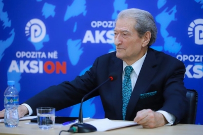 Berisha: Në galerinë e Ajola Xoxës u gjetën 230 mijë euro, por Alban Dabulla kërcënoi BKH-në se do publikonte regjistrimet e Olsit me Xibrakën