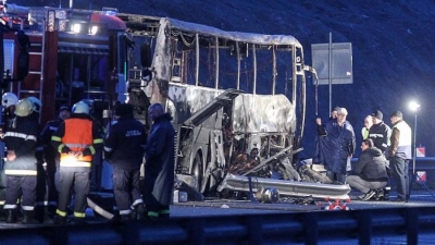 Autobuzi i shkrumbuar në Bullgari, 46 të vdekur nga 50 pasagjerët me kombësi shqiptare, trupat nuk njihen