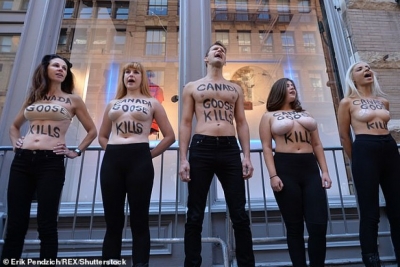 Protestë topless në Nju Jork