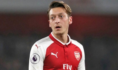 Tifozët e Arsenal zemërohen me Ozil: Po sillesh si “Zonjë e Parë”