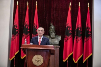 Meta vlerëson bashkëshorten e ambasadorit të Kuvajtit në Tiranë: Kontribut të jashtëzakonshëm në promovimin e Shqipërisë