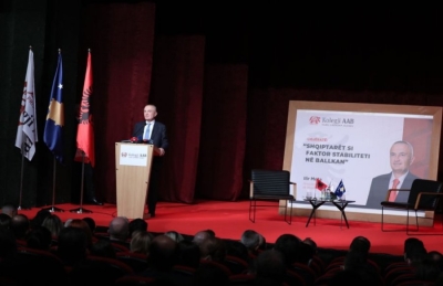 Paralajmërimi i Metës nga Prishtina: Një rrymë serbo-centriste po rreket të gjallojë në rajon