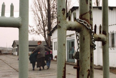 Familja shqiptare me 3 fëmijë dëbohet në mes të natës nga Gjermania