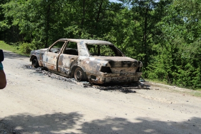 Gjendet një makinë e djegur në Fushë-Krujë, dyshohet e autorëve të vrasjes së djeshme