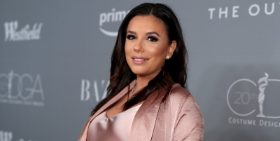 Foto/ Eva Longoria shfaq barkun e rrumbullakët