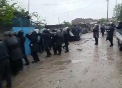 VIDEO/ Terror tek Bregu i Lumit, qindra policë për të arrestuar ata që kundërshtojnë shembjen e shtëpive