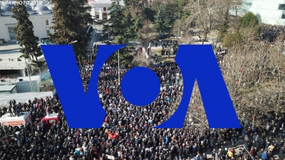 “Zëri Amerikës” jehonë protestës paqësore e shembullore të opozitës