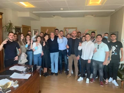 Sondazhi: Të rinjtë mbështesin masivisht Berishën