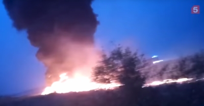 Video/ Merr flakë avioni me 164 pasagjerë, disa të plagosur
