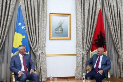 Presidenti Meta zbardh takimin me Hashim Thaçin: Dialogu mes Kosovës dhe Serbisë duhet të vazhdojë