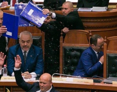 FOTO DITE/ Rama dhe Bushati, në panik