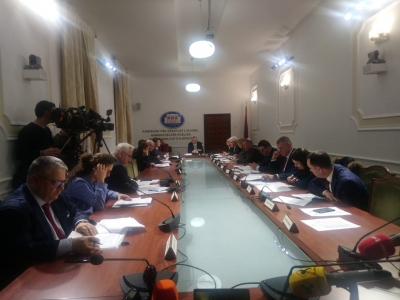 Opozita në Komisionin e Ligjeve: Po rrezikoni të na nxirrni nga NATO