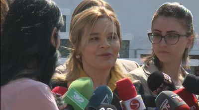 Kryemadhi: Dashuria për kombin është djegia e mandateve