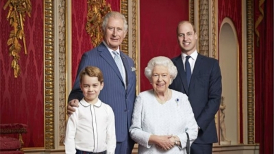Portreti i Mbretëreshës dhe 3 trashëgimtarëve të fronit shënon fillimin e dekadës së re