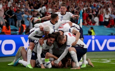 Anglia mund Danimarkën dhe përballet me Italinë në finalen e “Wembley”-it