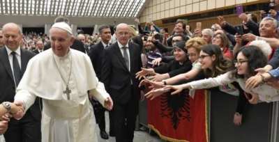 Papa Françesku takon arbëreshët: Jeni dëshmitarë të vëllazërimit!