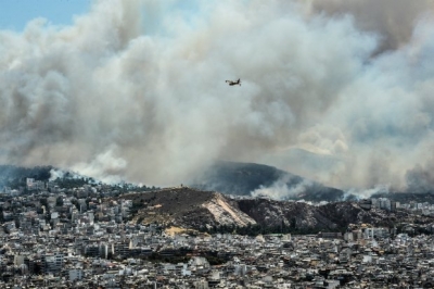Zjarret në Athinë, kërkohet dorëheqja e ministrave