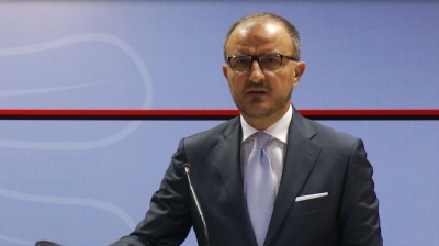 Një shtetas shqiptarë, qytetar i BE letër ambasadori Soreca
