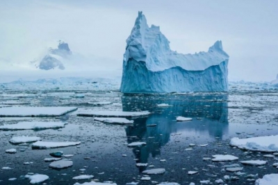 Antarktidë, zbulohet burim vullkanik nën akullnajë