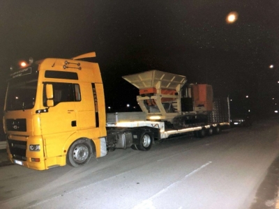 Vidhnin eskavatorë dhe i sillnin në Shqipëri/ 7 të arrestuar në Itali. &#039;Koka&#039; e grupit një shqiptar