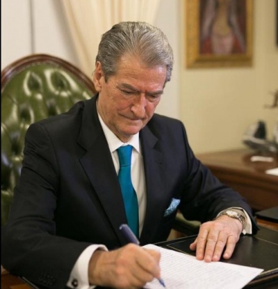 &quot;Përgjigje Presidentit të Serbisë, Serbomadhisë Aleksandër Vuçiç!&quot;