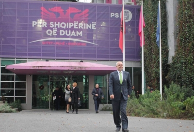 Ish-deputeti socialist mbështet opozitën/ Ç&#039;po ndodh me PS, a po krijohet partia e të vjetërve socialistë?