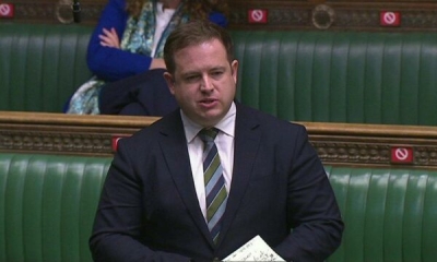 “Autorët të mbajnë përgjegjësi”/ Ministri britanik për Evropën e quan “të tmerrshëm” sulmin në kanalin e Ibër Lepencit, kërkon hetim të plotë