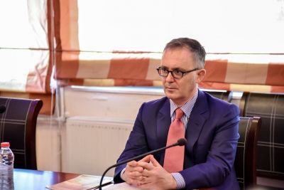 Ambasadori italian uron Ramën: Një opozitë e pjekur është thelbësore. Punoni në interes të shqiptarëve