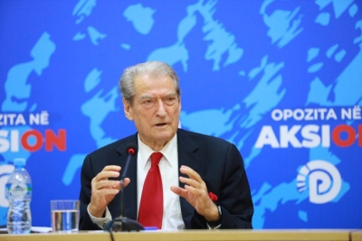 Berisha: Thjeshtra e Parë e republikës ka fituar me dhjetëra tendera, veçanërisht nga Elva Margariti!