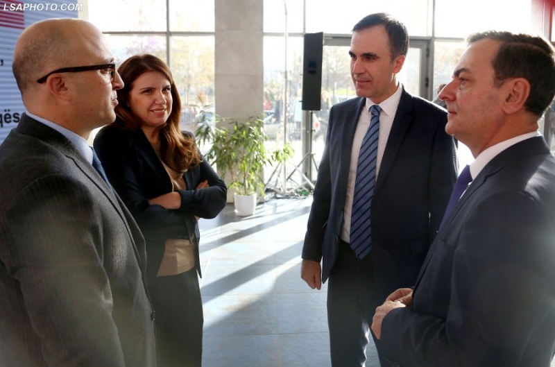 Rama prek fondin e kontigjencës për pagat e gjyqtarëve dhe prokurorëve