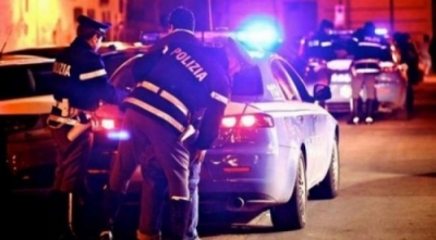 Punonte si murator, shqiptari kapet me drogë në Itali
