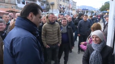 Basha në Burrel: Merrni në dorë fatin tuaj. Vendosni ju!