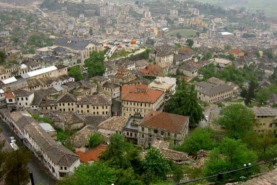 “Shpërdorim detyre”, kallëzohen në prokurori 6 zyrtarë të Hipotekës Gjirokastër